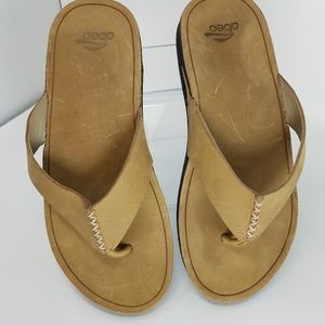 Abeo Alec 10N B.I.O. System tan leather flip flop